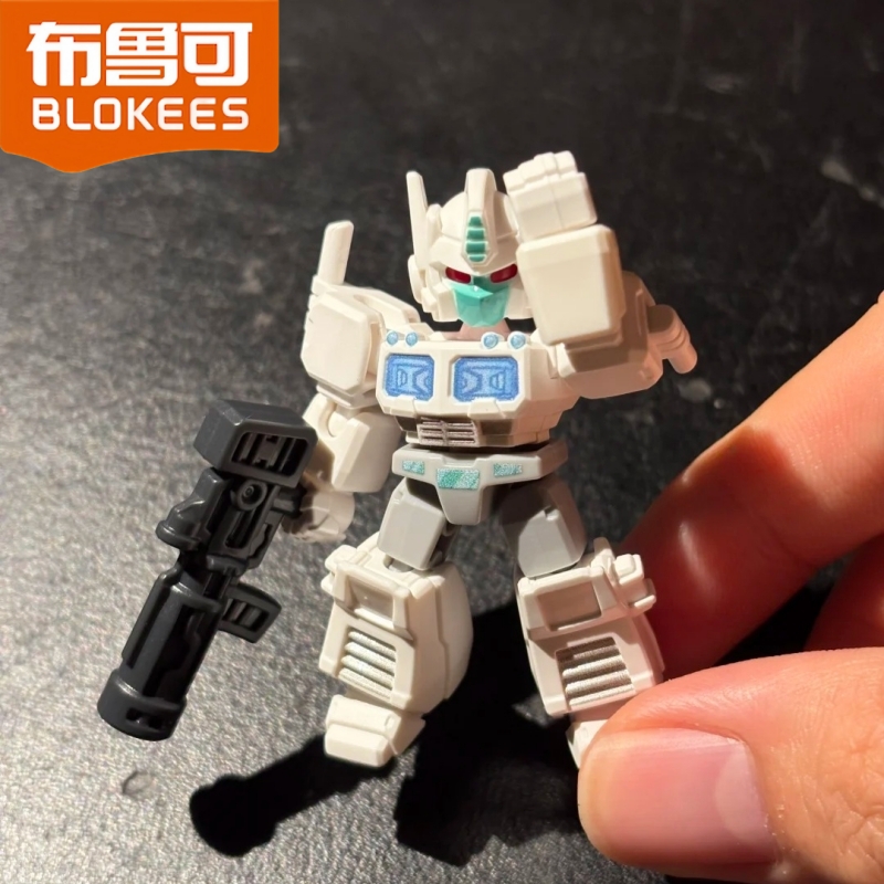 Blokees Transformers Defender  - Model Kit Optimus 评论和价格